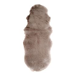 Alfombra, 180 x 60 x 6,5 cm, de piel artificial en topo | Colección  Lambskin Artificial