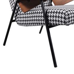 Butaca, 83  x  87  x  114 cm, pata de gallo tapizada  |  Colección Ribe