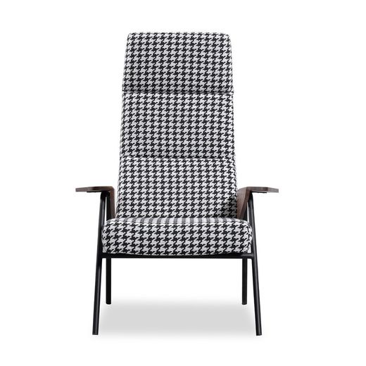 Butaca, 83  x  87  x  114 cm, pata de gallo tapizada  |  Colección Ribe