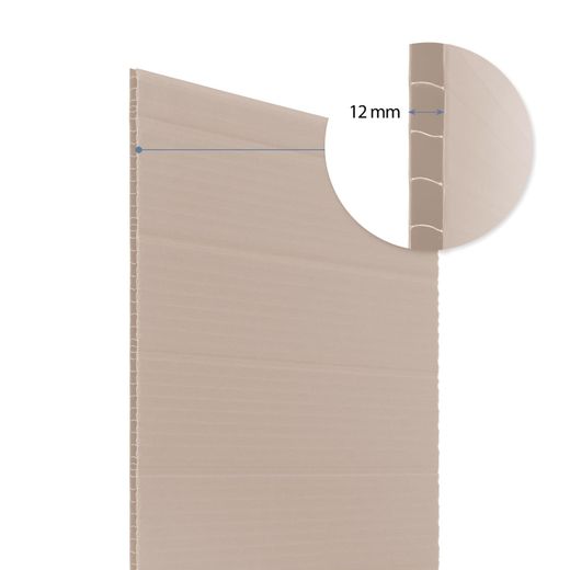 Caseta de resina Alessia A 3,57 m² con suelo y ventanas beige
