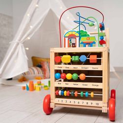 Correpasillos con multiactividades Montessori, 33 x 33 x 49,5 cm, de madera y metal en multicolor | Colección Corfú