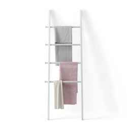 Escalera decorativa, 51 x 4 x 152 cm, de madera y metal en blanco | Colección White