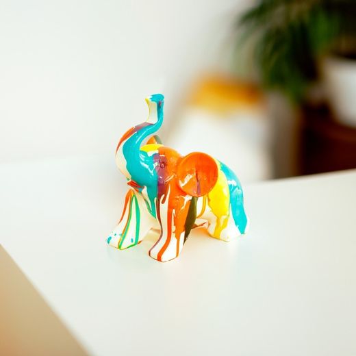 Figura Bebé Elefante Hathi, 19 x 12 x 20 cm, en poliresina multicolor