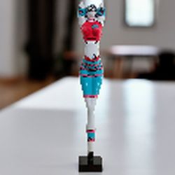Figura femenina Kristen, 19 x 15 x 101 cm, en poliresina multicolor