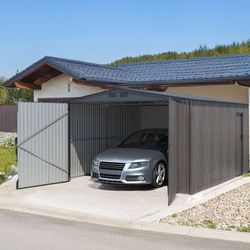 Garaje Metálico Gardiun Surrey 15,96 m² (380x420x232 cm) para 1 Coche | Doble Puerta Abatible, Puerta Lateral y Respiraderos | Diseño Efecto Madera