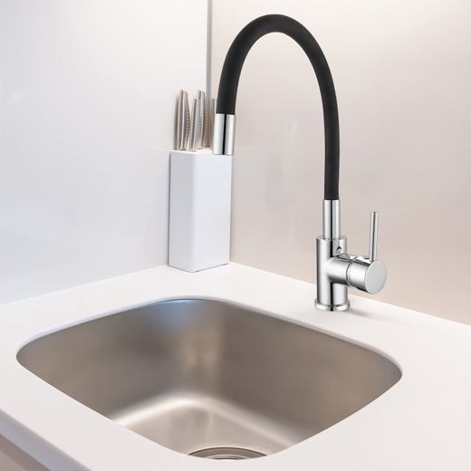 Grifo de Cocina K2O Flex, Monomando con Caño Giratorio y Aireador, Negro y Cromo