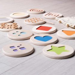 Gioco Montessori, 33 x 44 x 13 cm, in legno di betulla naturale | Collezione Playful