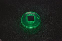 Luz Flotante LED Solar Bestway 18 cm para Piscina y Spa