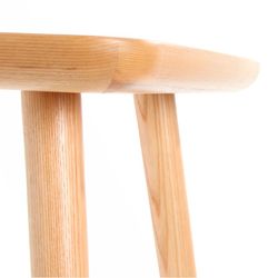 Tavolino in legno di frassino | Collezione Lezquer