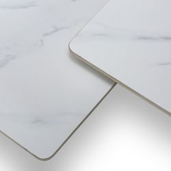 Tavolo da salotto quadrato, 80 x 80 x 43 cm, in pietra sintetica e metallo bianco e nero | Collezione Merve