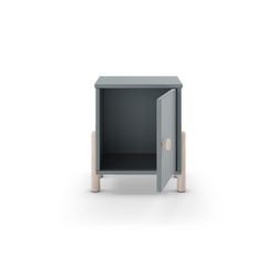 Comodino, 39,4 x 30 x 47 cm, in legno verde | Collezione Enola