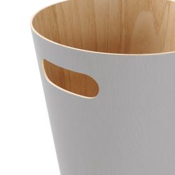Cestino, 23 x 23 x 28 cm, in legno grigio | Collezione Woodrow