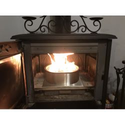 Quemador de pellets Qaïto Q30 para insert o chimeneas con capacidad de 3,7 kg y potencia de 17 KW