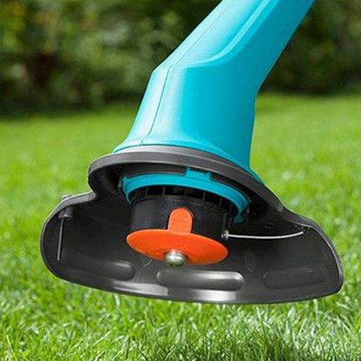 Recortabordes eléctrico Gardena Small Cut 300/23, 23 cm, cable 6 m