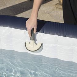 Conjunto de Limpeza para Lay-Z-Spa da Bestway com 3 Acessórios