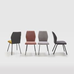 Sedia, 47 x 57 x 91 cm, in tessuto e metallo, colore corallo e nero | Collezione Pol