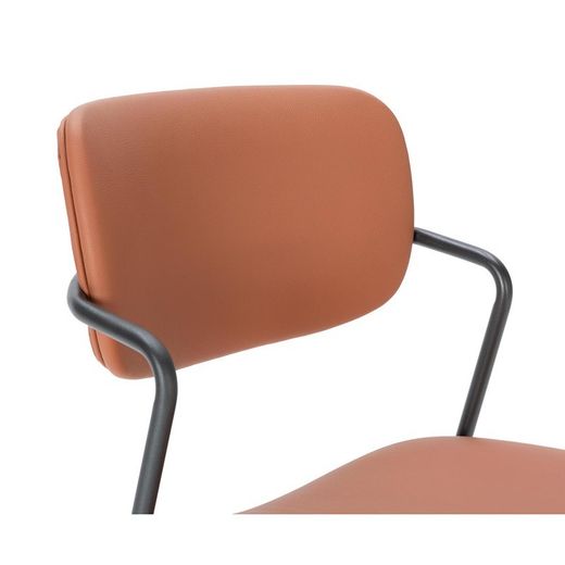 Sedia, 49 x 55 x 79 cm, in ecopelle colore terracotta | Collezione Mayka