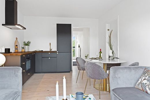 Sedia da pranzo, 56 x 51 x 76 cm, in velluto grigio | Collezione Geneve