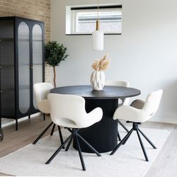 Sedia da pranzo girevole, 58 x 59 x 82,5 cm, in tessuto bouclé bianco | Collezione Amorim