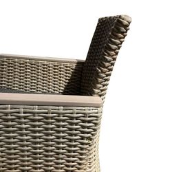 Poltrona da giardino, 65 x 68,5 x 93,5 cm, in acciaio e rattan sintetico colore beige | Collezione Torino