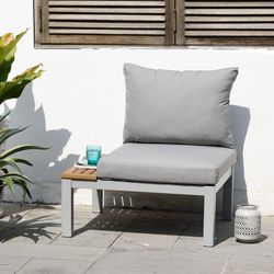 Poltrona da giardino, 78,2 x 76,6 x 73 cm, in alluminio grigio e legno naturale | Collezione Bérgamo