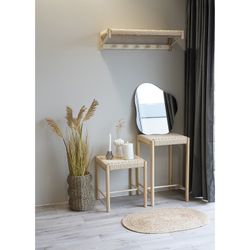 Taburetto basso, 42 x 42 x 46,5 cm, in legno di olmo naturale | Collezione Abana